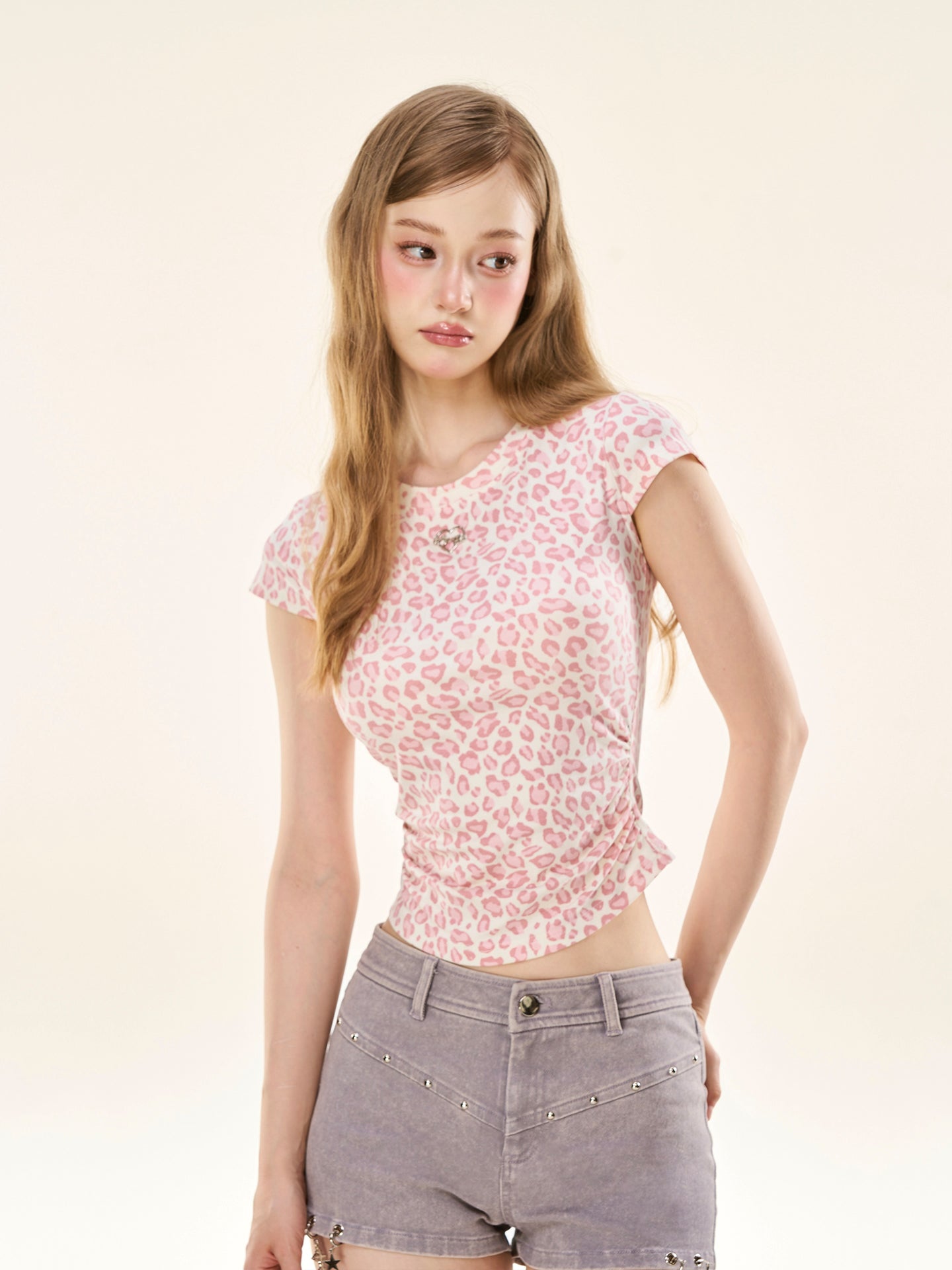 Sweet Wild Milk Leopard Slim Fit Baby Tee